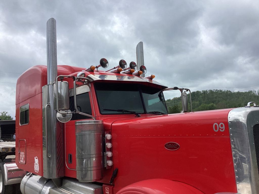 2020 PETERBILT 389 SLEEPER TRACTOR