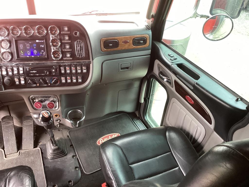 2020 PETERBILT 389 SLEEPER TRACTOR