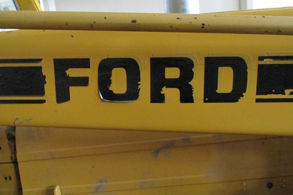 1985 Ford 545A Front Loader