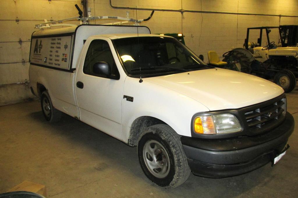 2003 Ford F150XL Truck With Service Bed