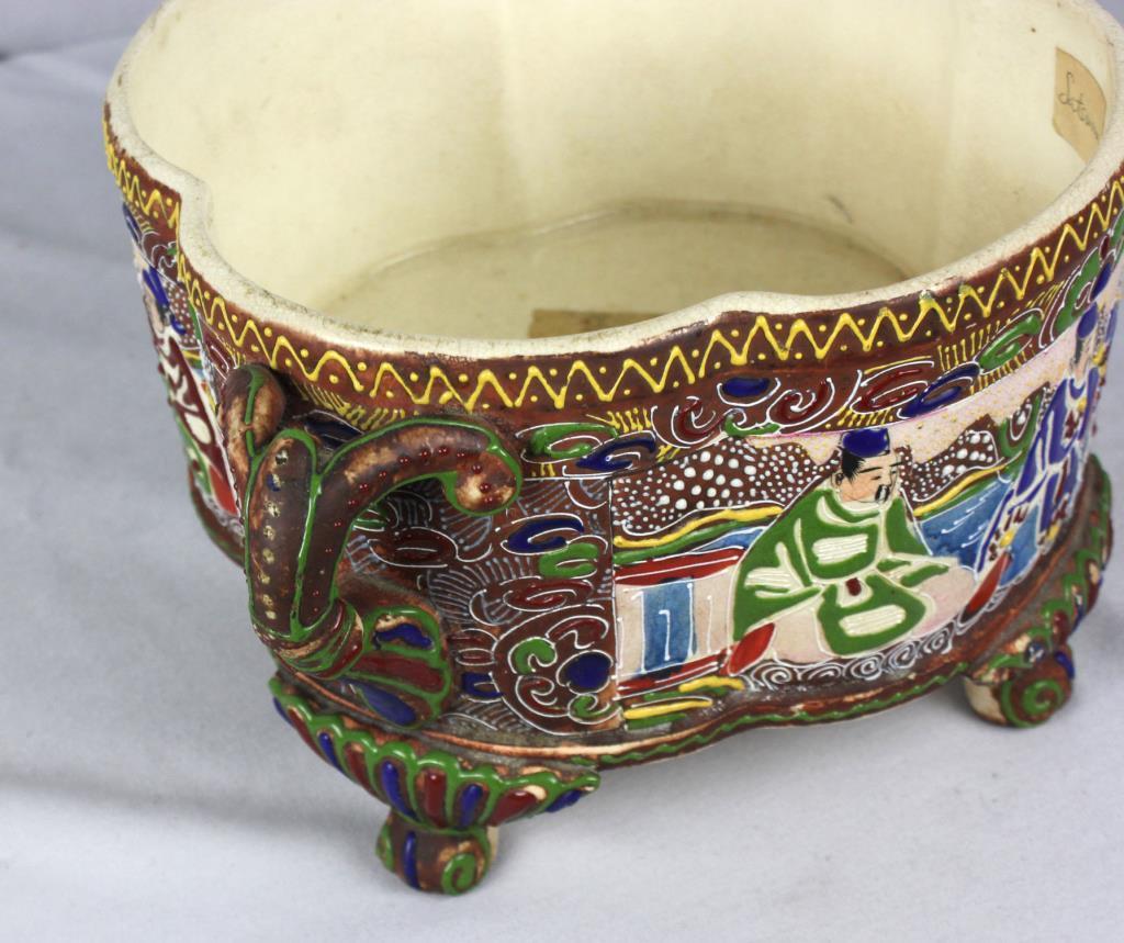 Oriental Hand Painted Satsuma Footed Dish with Handles - Zone: LR