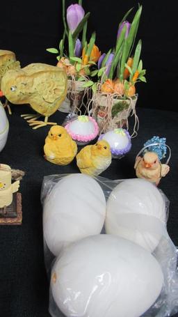 (35) Decorative Easter Figurines - DR