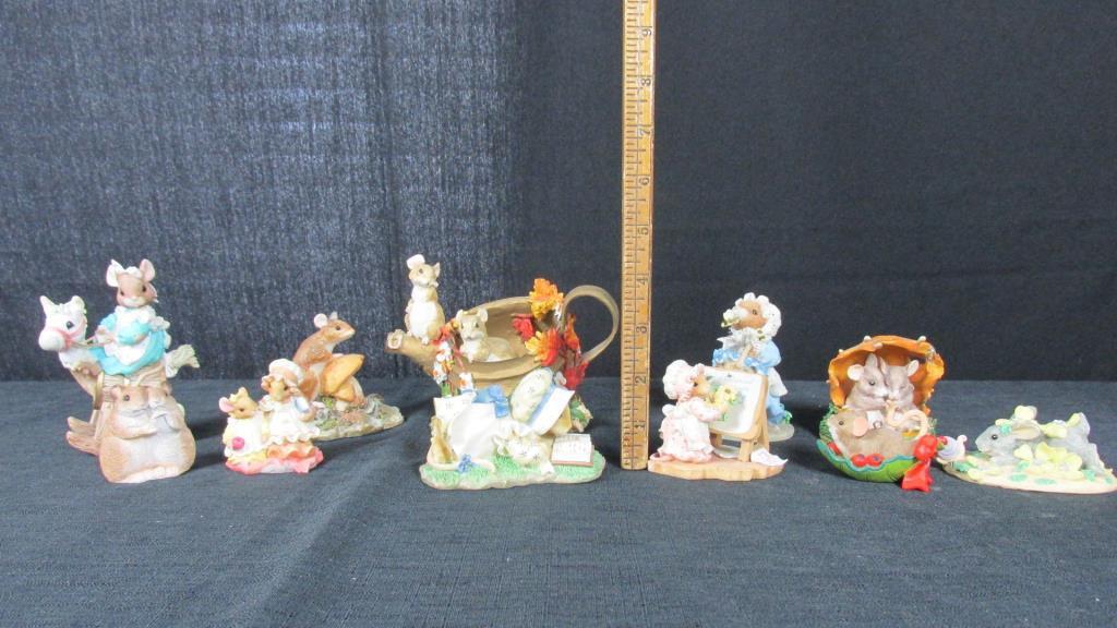 (11) Decorative Easter Mice Figurines - DR