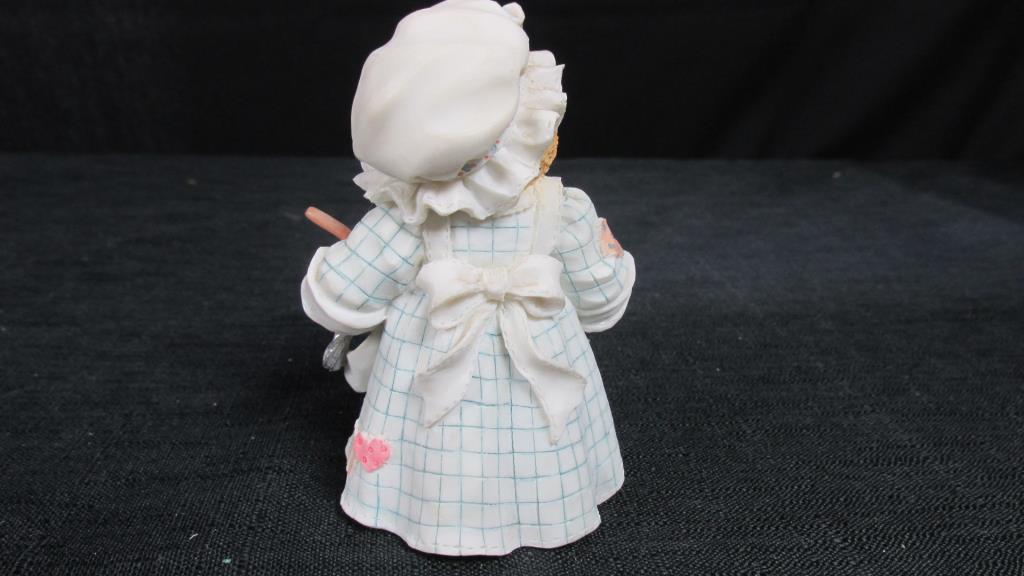 (5) Priscilla Hillman Small Figurines - DR