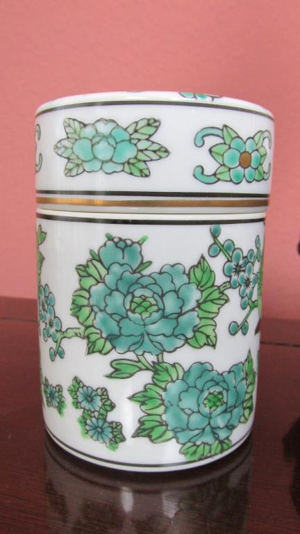 (4) Oriental Decorative Items - FR