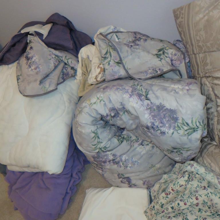 Queen Bed Sets & Miscellaneous Linens - BR3