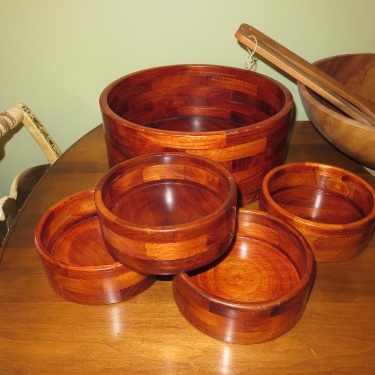(11) Wood Bowls & Utensils - LR