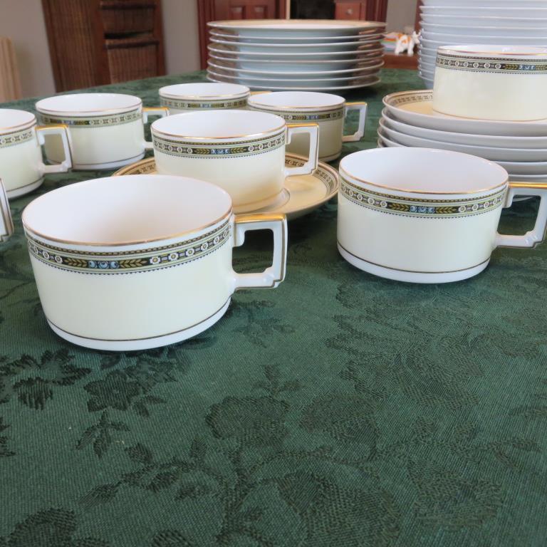 57-Piece Heinrich & Company Bavaria Germany Fine China Set - FR