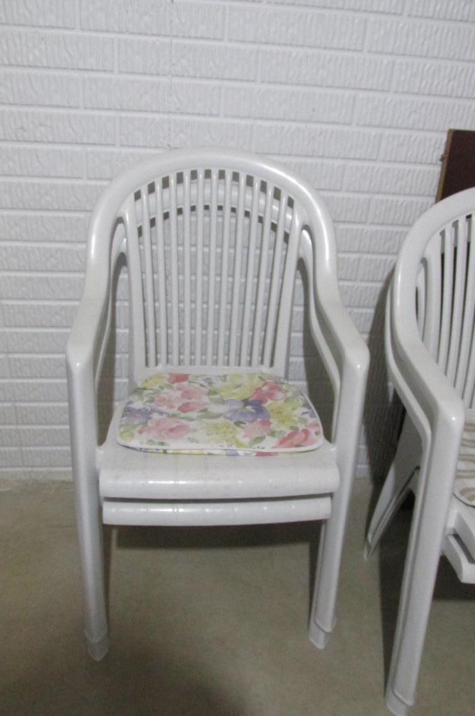 (4) Plastic Patio Chairs