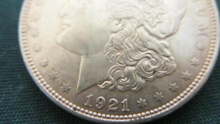 1921 Morgan Silver Dollar - M