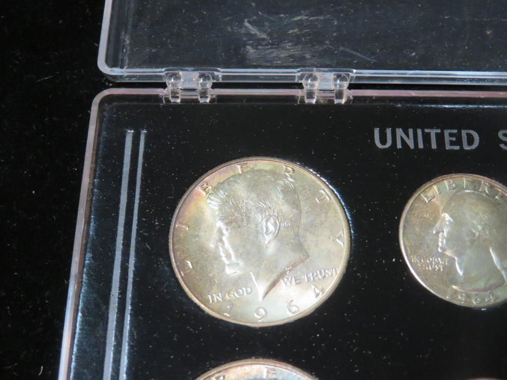 1964 US Mint Set in Plastic - S