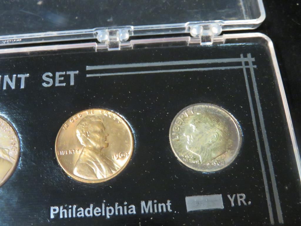 1964 US Mint Set in Plastic - S