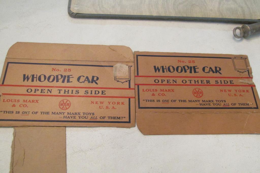 Vintage Whoopie Car Box - B1