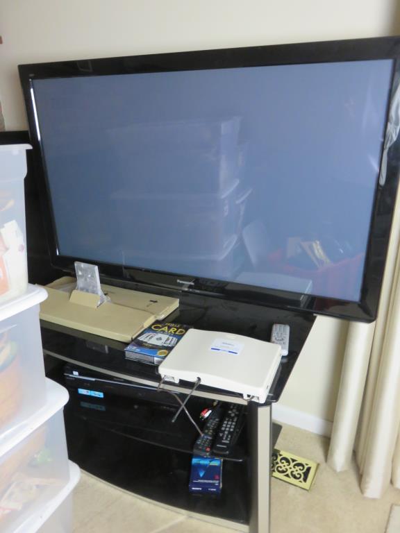 50" Panasonic TV, Sony DVD Player And Panasonic Blue Ray Player - FR