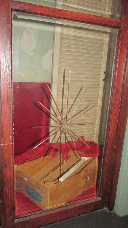 Antique Window Panes - 3 Section - H - Nos