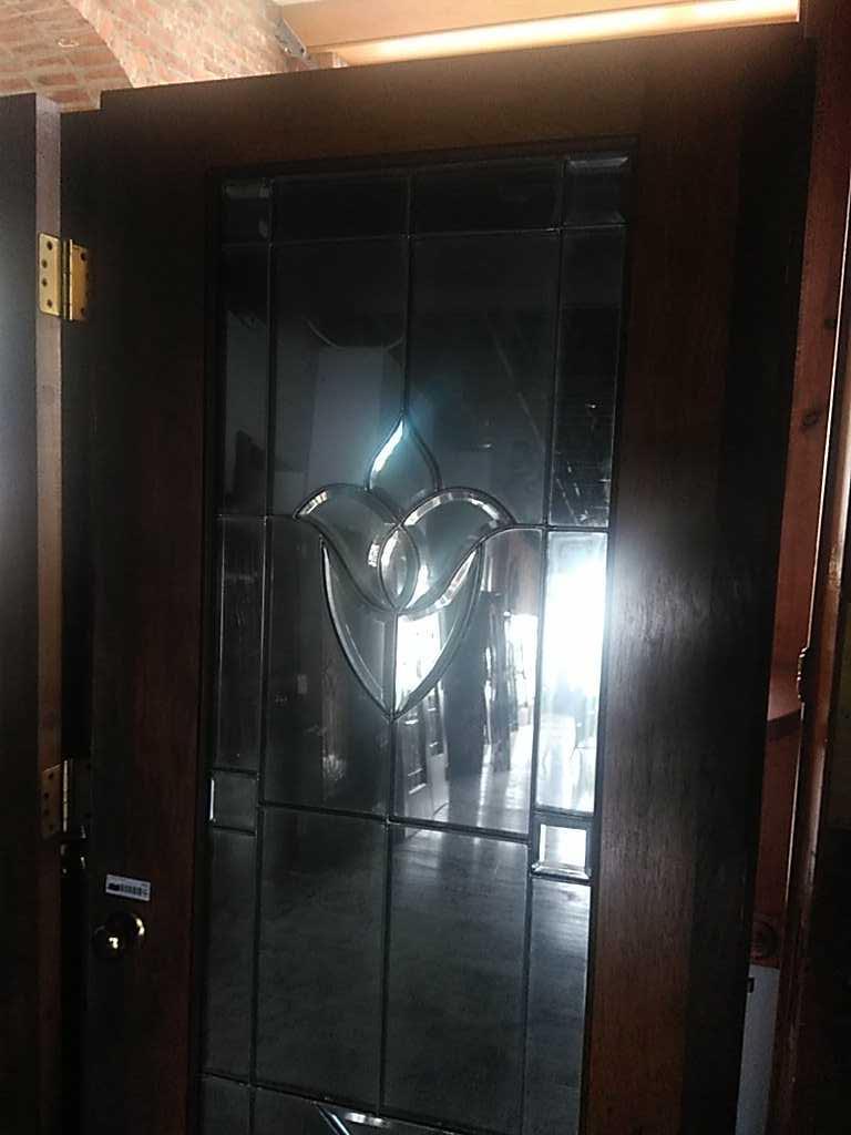 G - Beveled & Mirrored Glass Oak Door