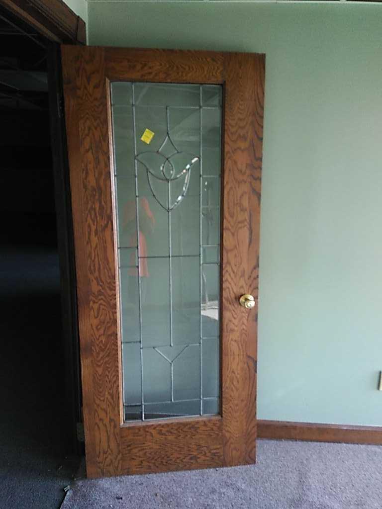 F - (6) Leaded Beveled Glass Doors