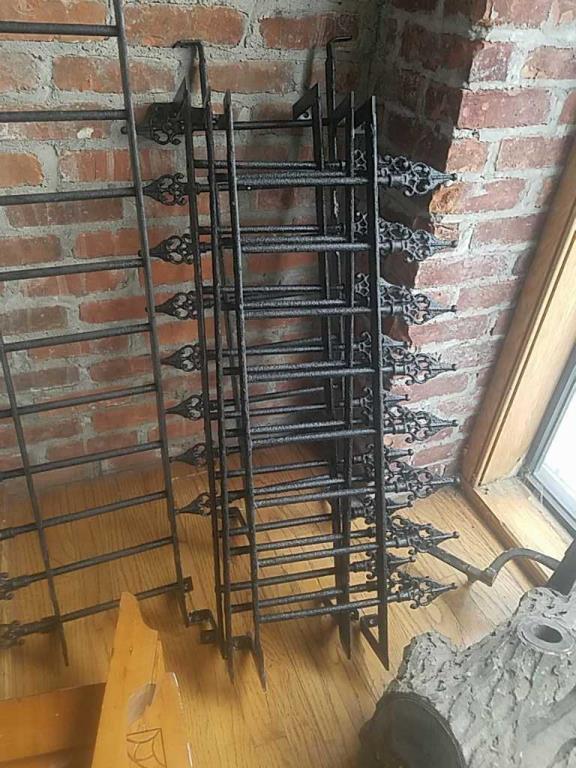 F - (5) Cast Iron Window Decorative Bars