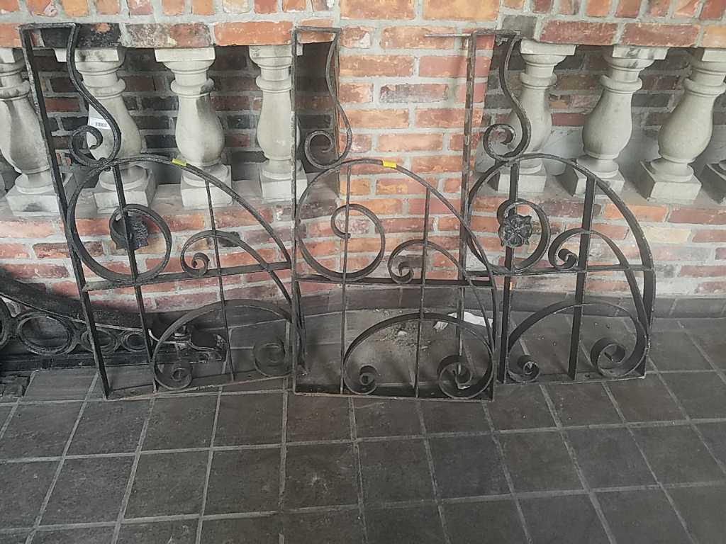 F - (3) Large Cast Iron Brackets