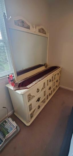 U- Pair of Bedroom Dressers