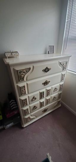 U- Pair of Bedroom Dressers