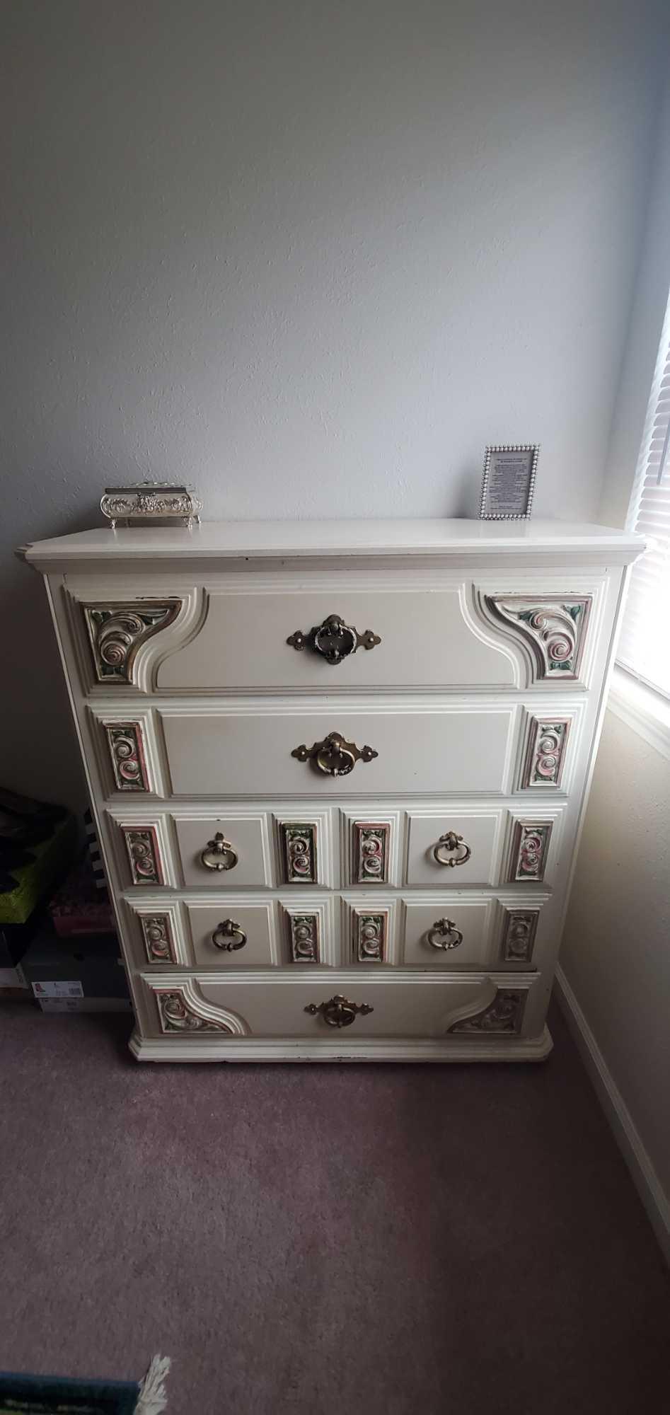 U- Pair of Bedroom Dressers