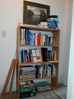 UH- Wood bookcase with contents