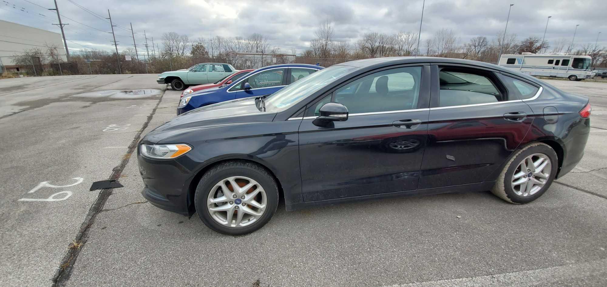 2013 Black Ford Fusion