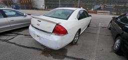 2009 White Chevrolet Impala