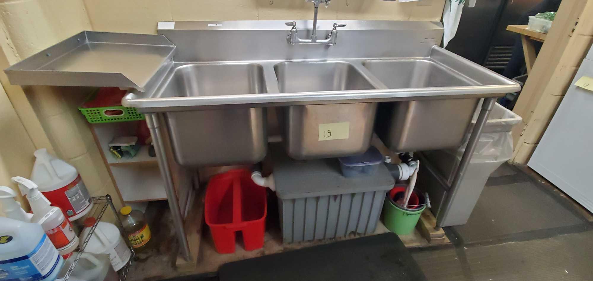K- Advanced (3) Tub Stainless Steel Sink with Sprayer