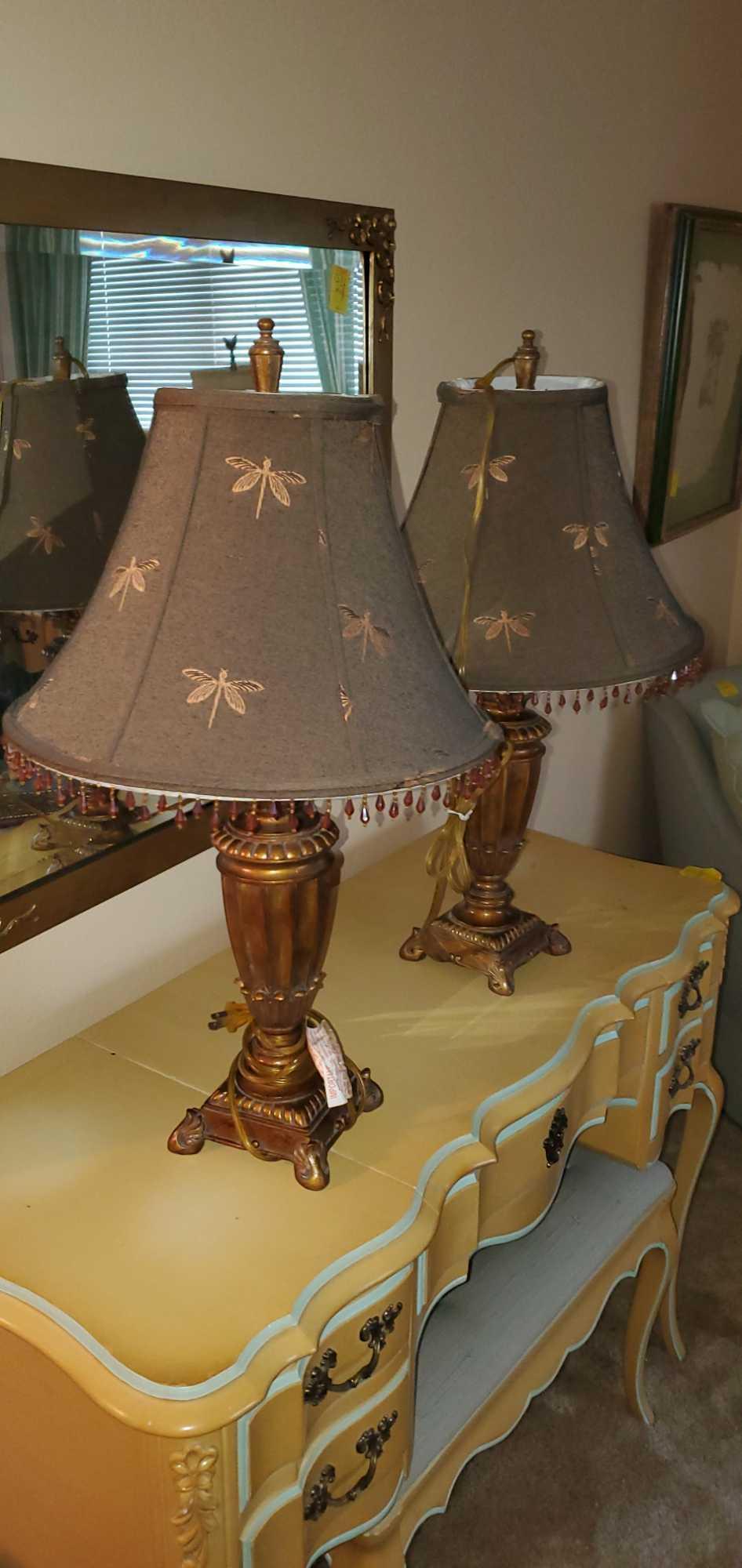 B2- Pair of Lamps