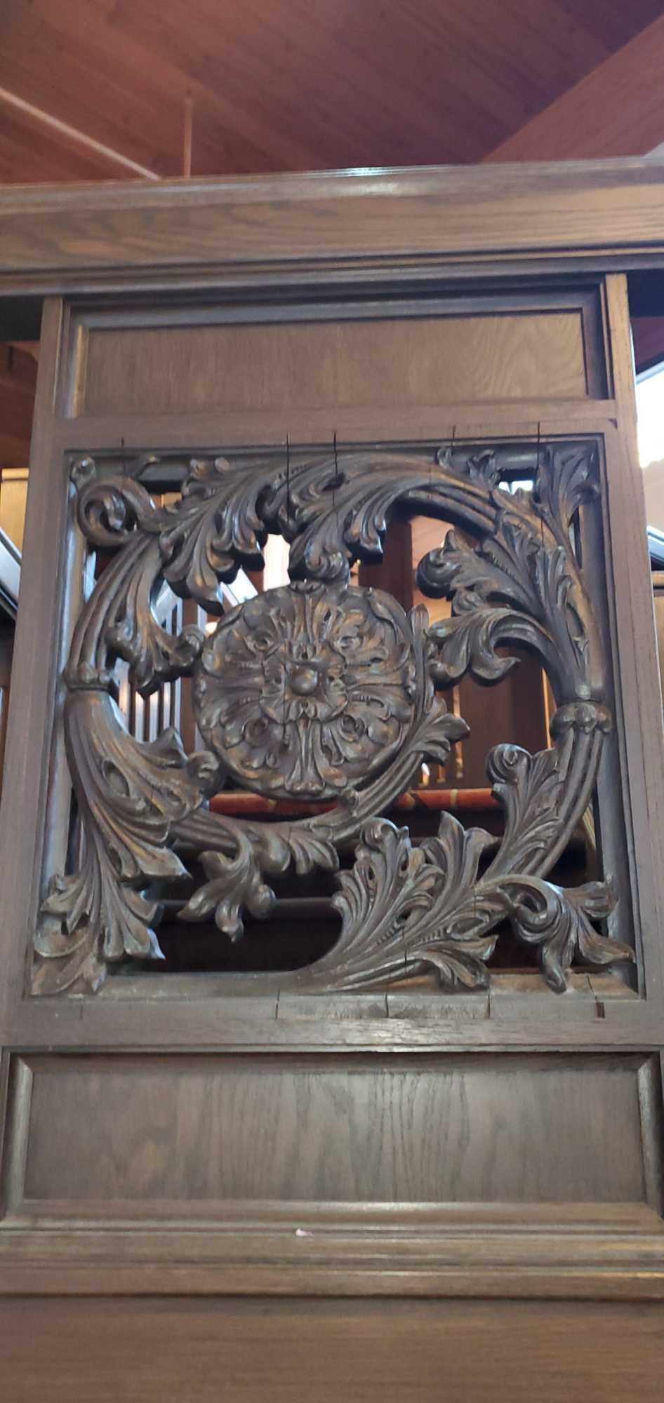 L- Solid Wood Staircase with Carvings and Railing