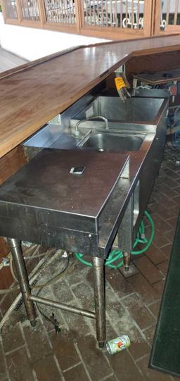 A- Stainless Steel Sink and Ice Holder