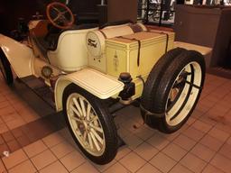 L- 1915 Ford Model T Roadster