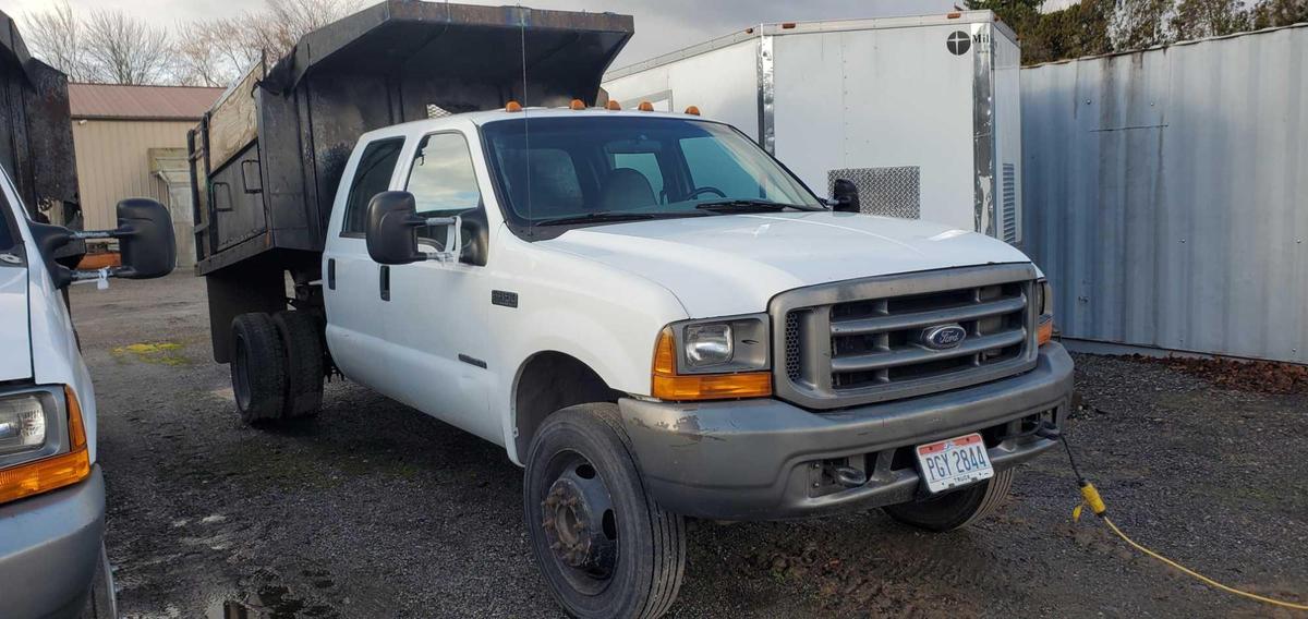 2000 Ford F-450 Super Duty Dump Truck