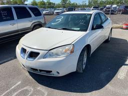 2007 White Pontiac G6