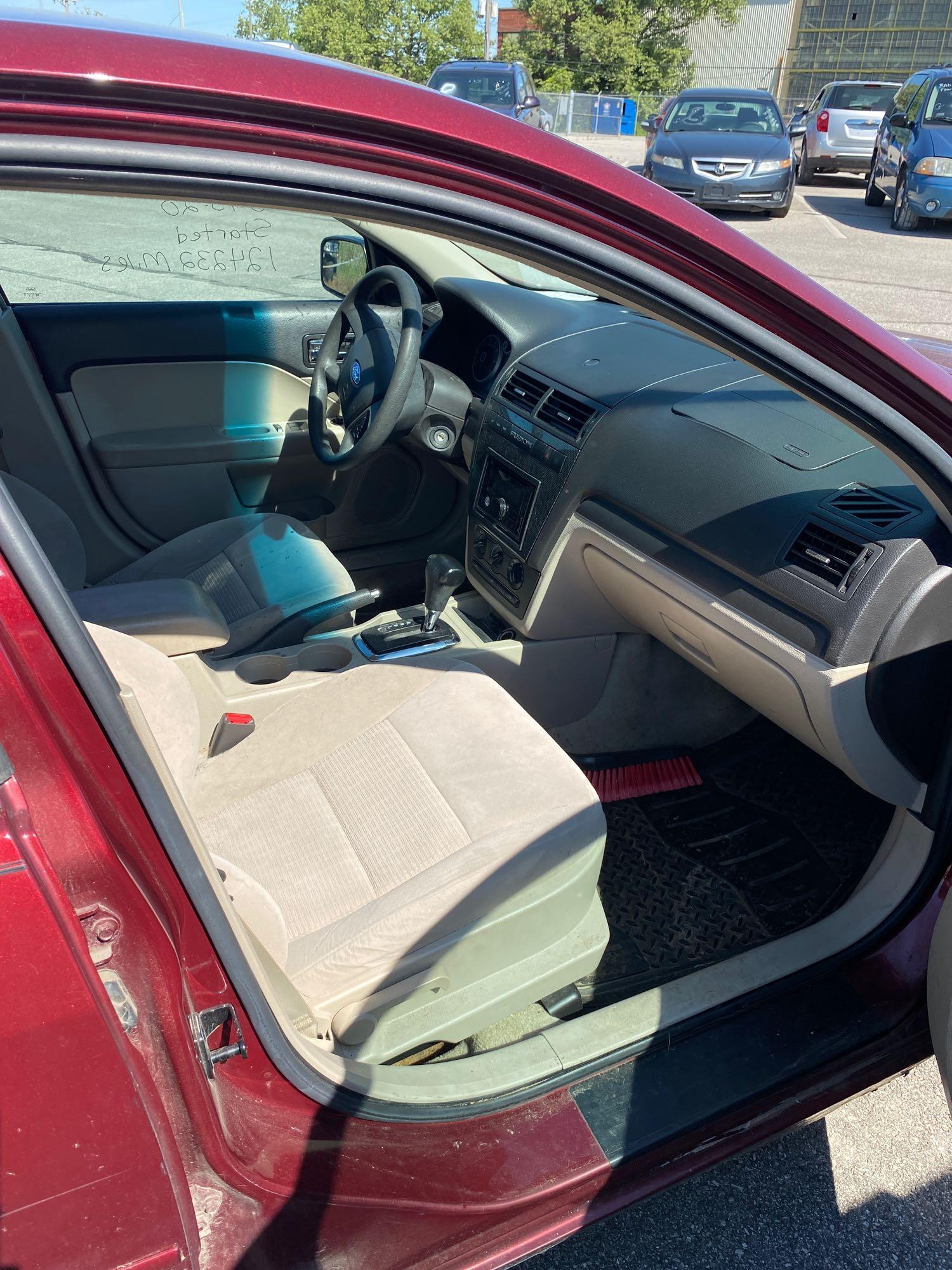 2006 Maroon Ford Fusion