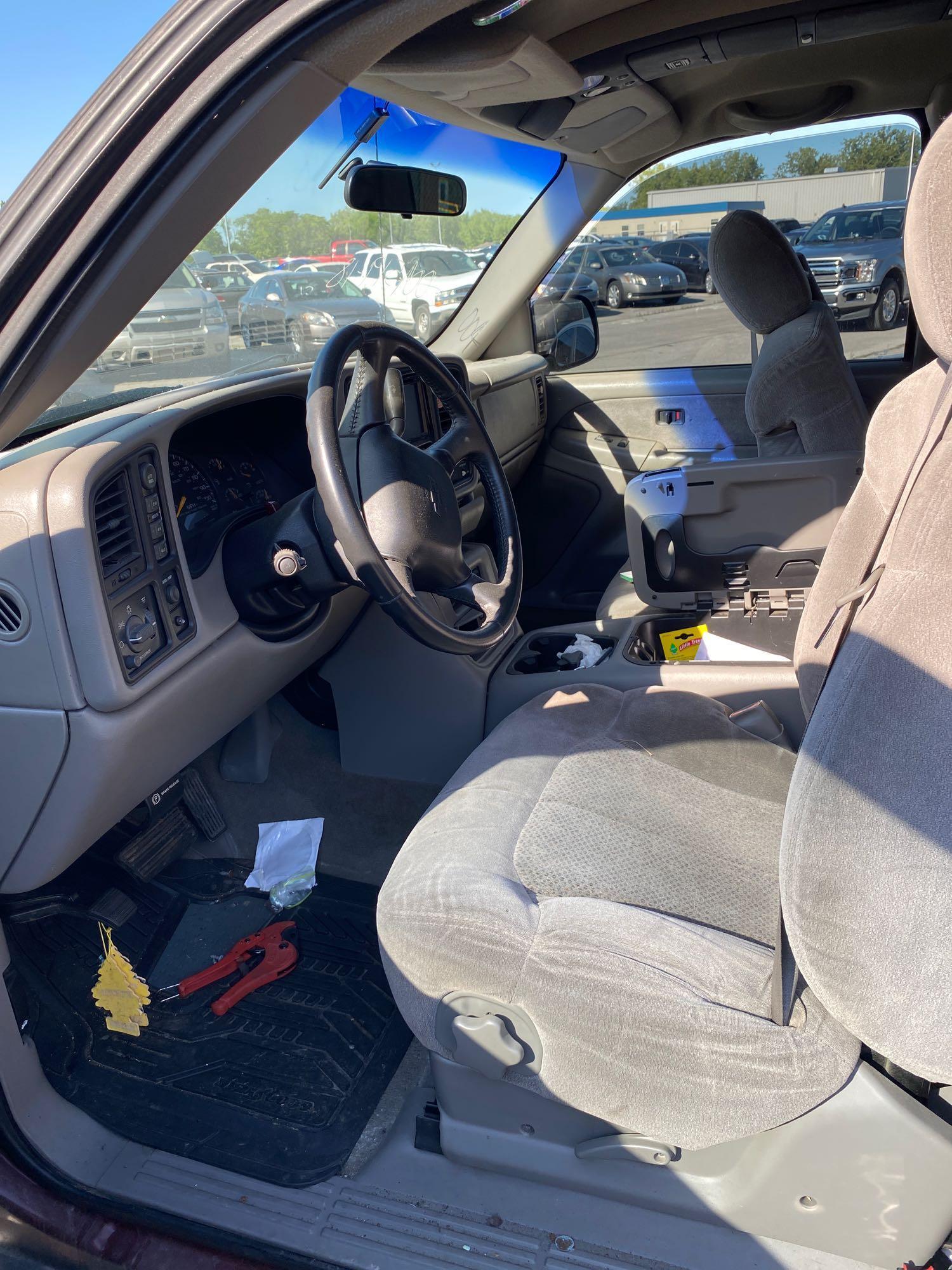 2000 Maroon Chevy Silverado