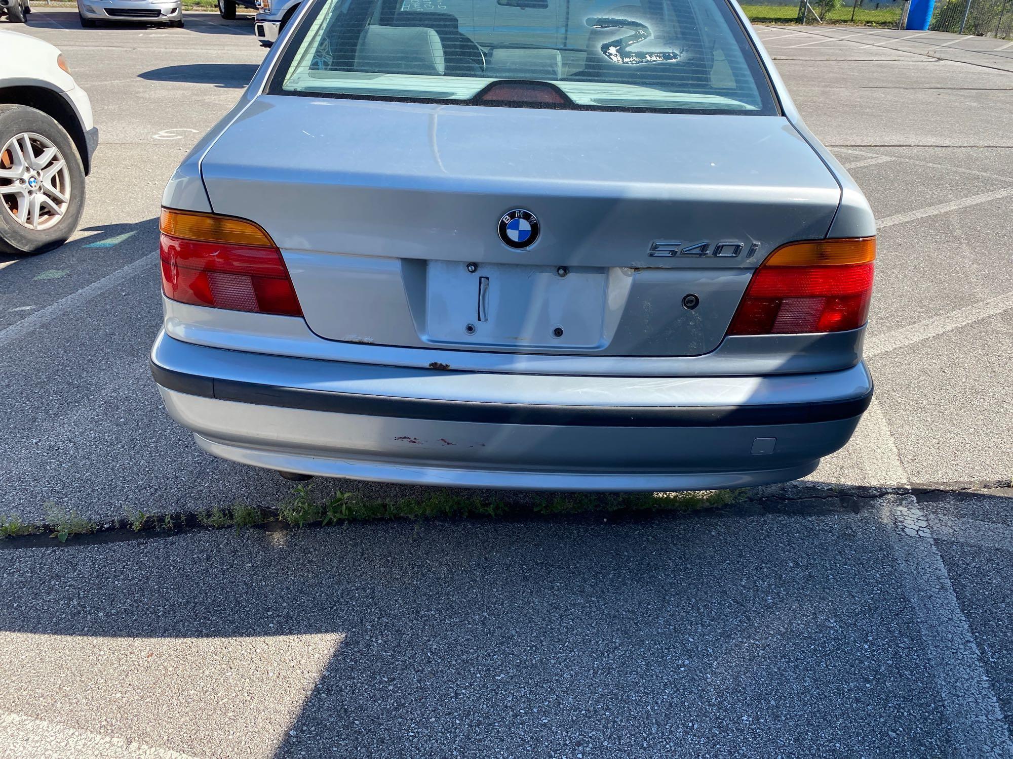 1998 Silver BMW 540