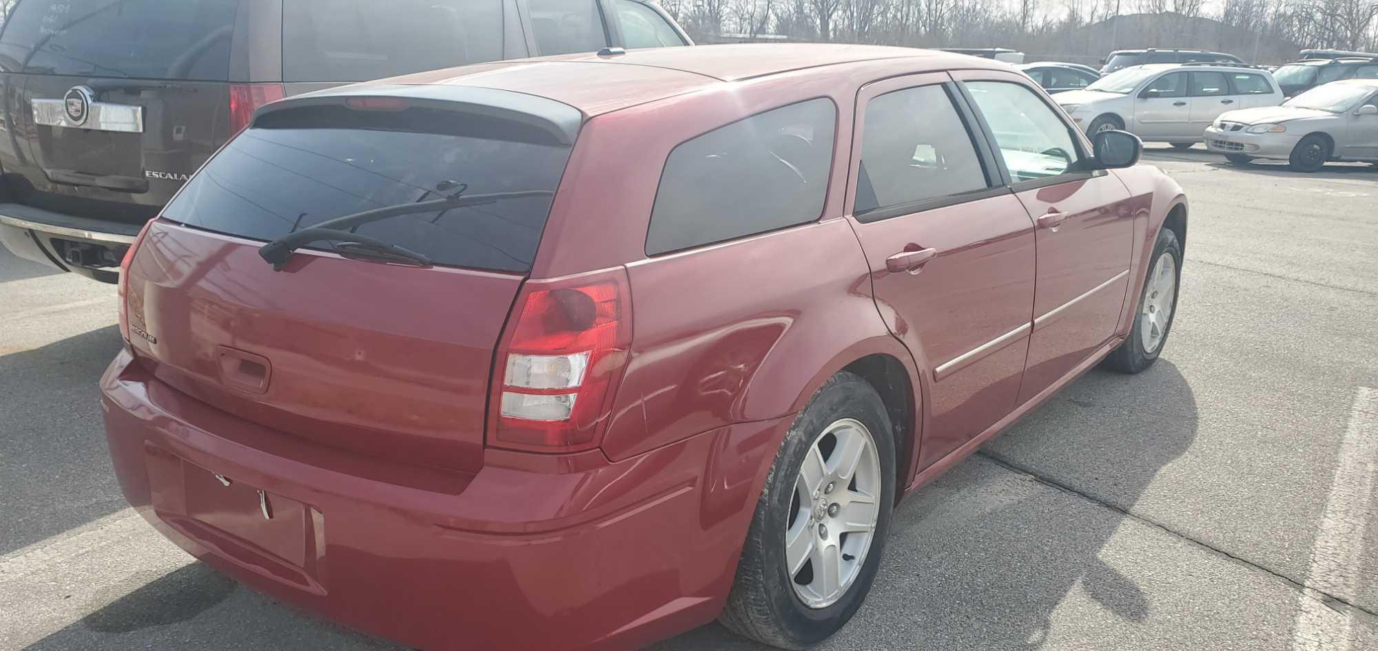 2006 Red Dodge Magnum