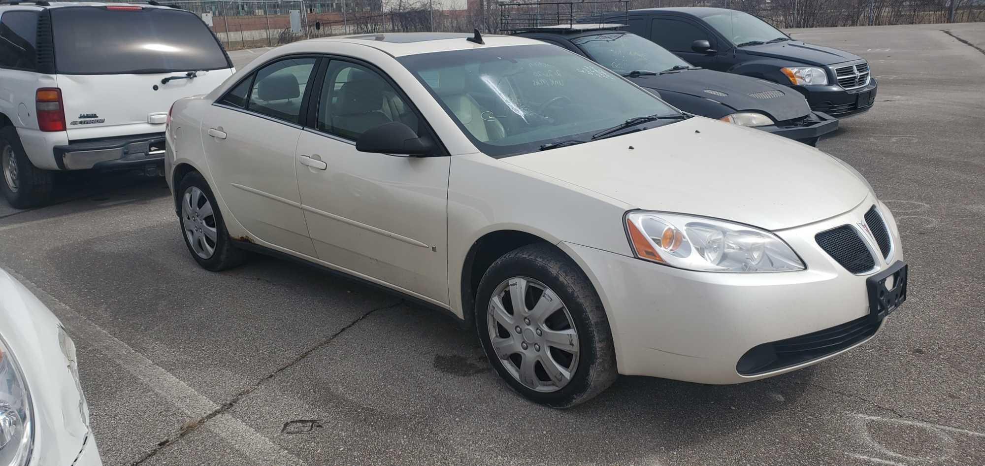 2009 White Pontiac G6