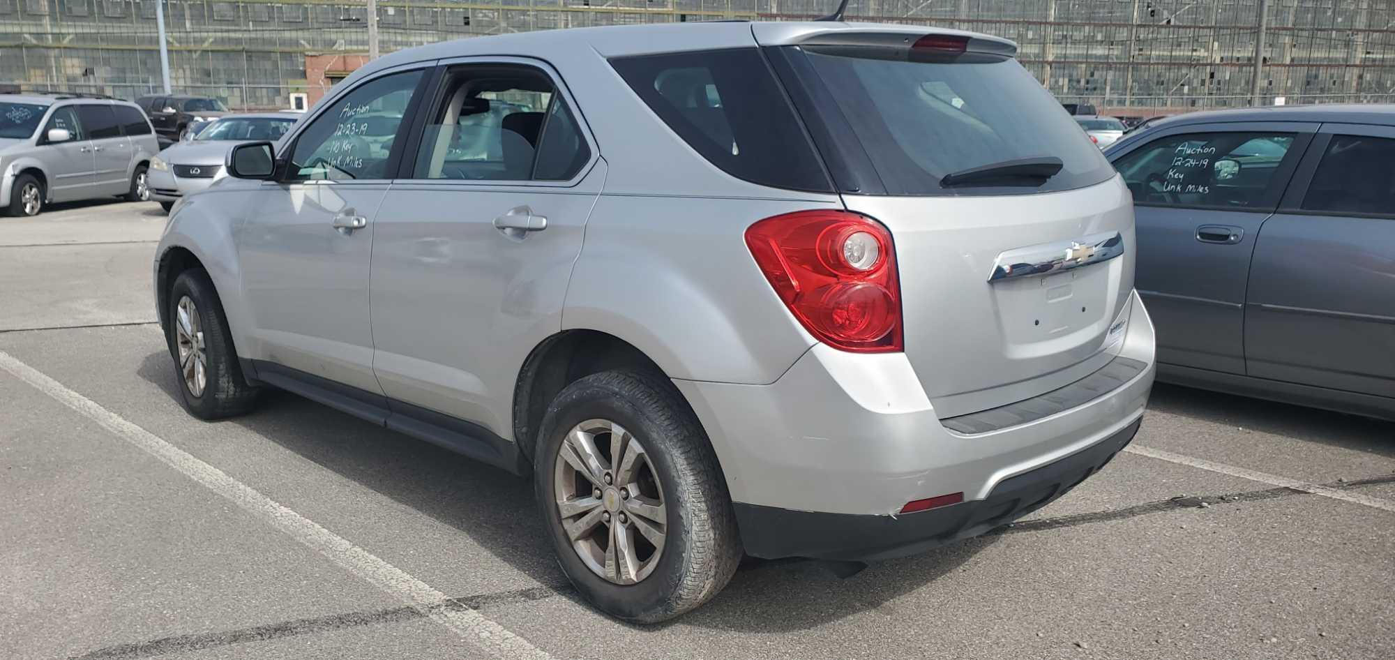 2011 Silver Chevrolet Equinox