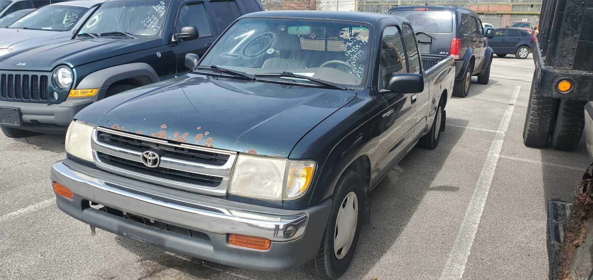 1998 Green Toyota Tacoma