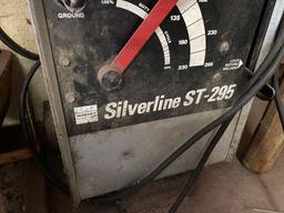 W- Silverline ST-295 Welder