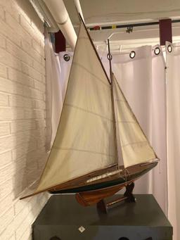 D- Model Sailboat