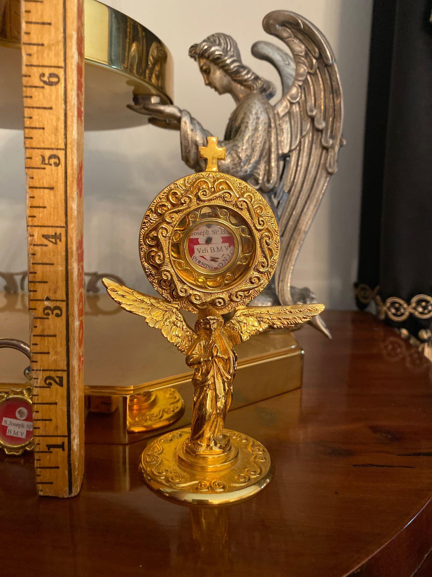 10- Monstrance Eucharist Holder with Base