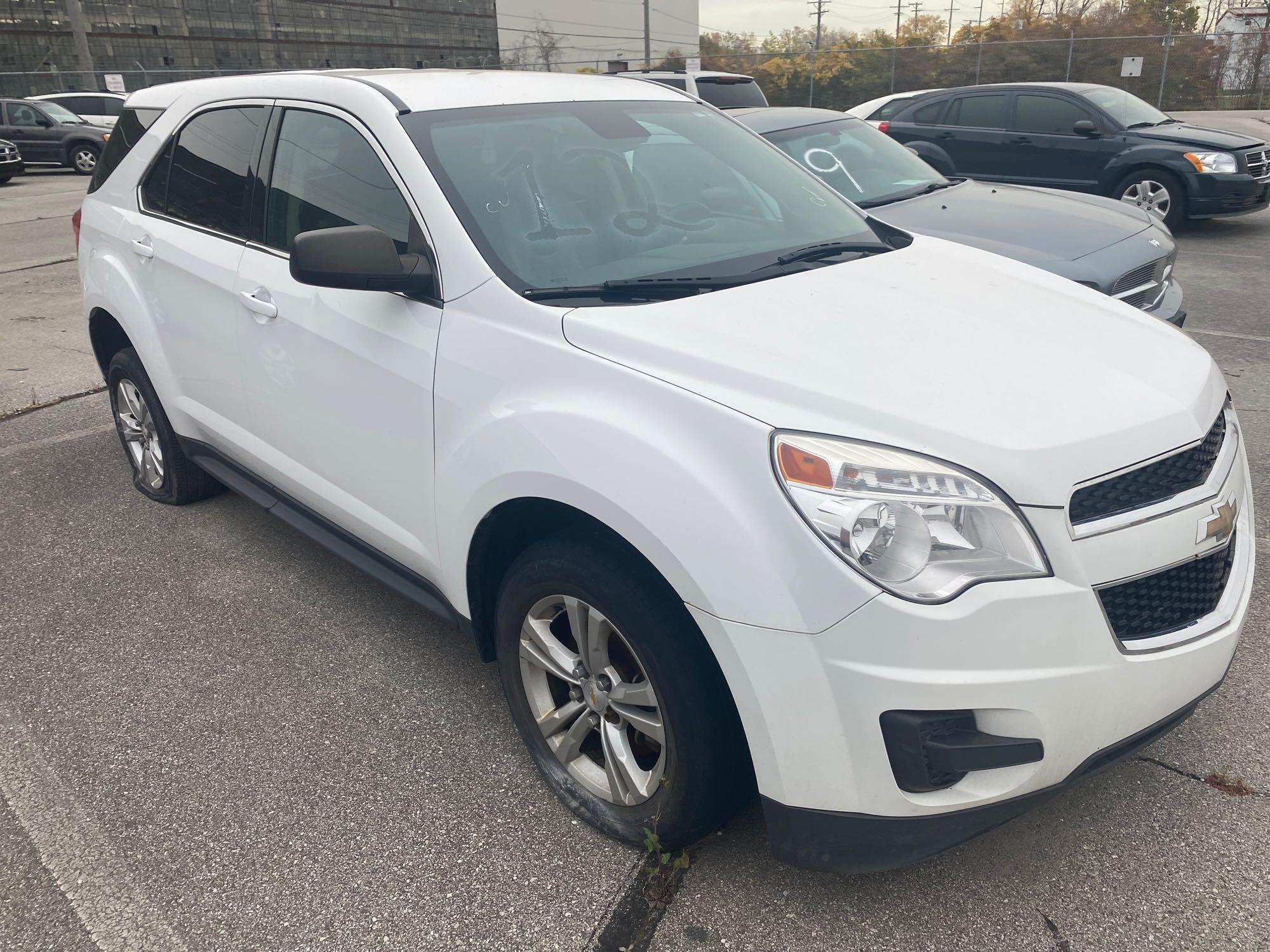 2014 White Chevy Equinox