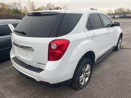 2014 White Chevy Equinox