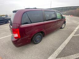 2008 Amethyst Chrysler Town and Country