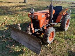 RB- Kubota B7100 Tractor